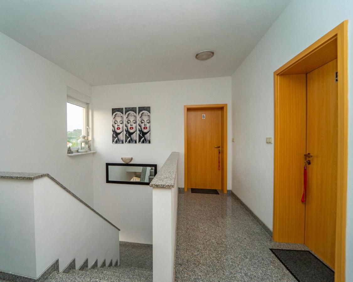 Apartments Baresic Μεντουλίν Εξωτερικό φωτογραφία