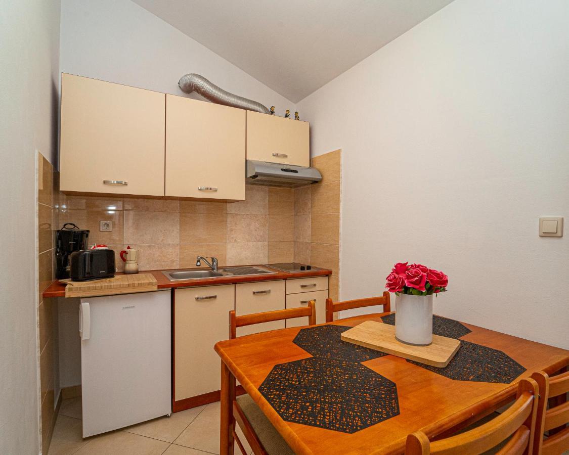 Apartments Baresic Μεντουλίν Εξωτερικό φωτογραφία
